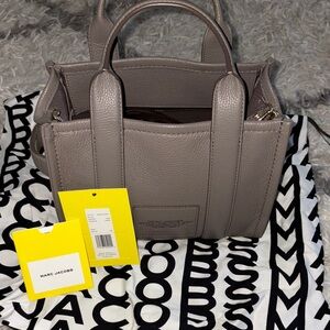 Marc Jacob’s (small) the tote bag